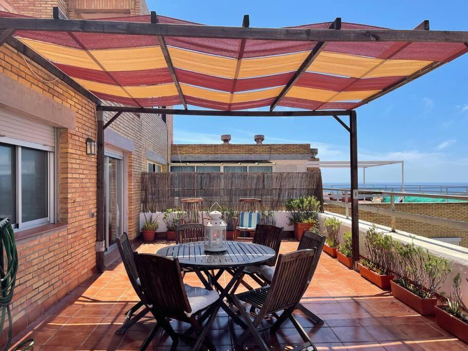 شقة Wonderful Penthouse By The Sea ليبي المظهر الخارجي الصورة